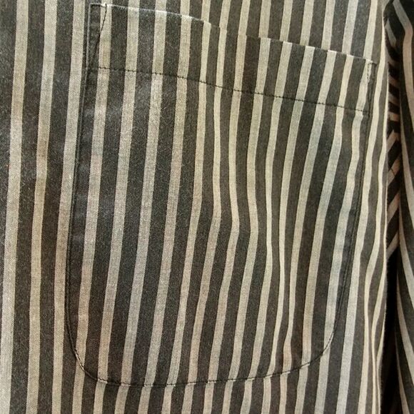(3/$22) Geoffrey Beene striped button front  shirt - Picture 4 of 8
